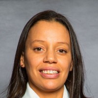 Claudia Oliveira