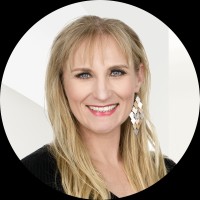 Dawn Luedecke