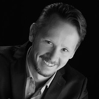 Greg Roberts JP (Qual)