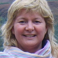 Dr Helen Roger