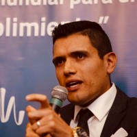 Francisco X. Estupiñán ™