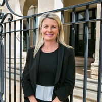 Julie Mccallum