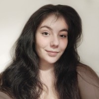 Léa LACOMBE