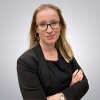 Isabel Linzmayer G. Arataque