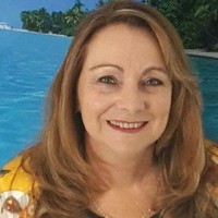 Tracey Elliott
