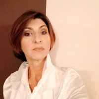 Alessandra Casto