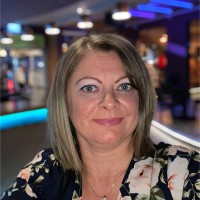 Lorraine Lowden