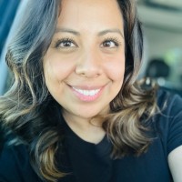 Edna Nava
