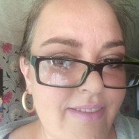 Linzi Jones