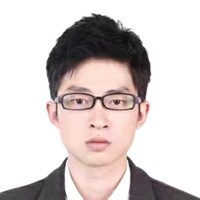 李君龙