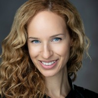 Holly Hinton
