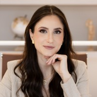 Fernanda SantariniFernanda Santarini is an Influencer