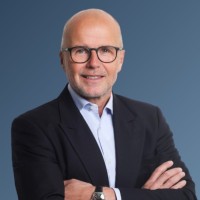 Wolfgang Schlicht