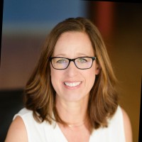 Jennifer Holmes
