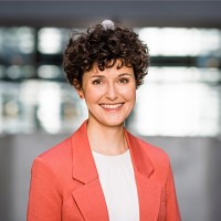 Dr. Claudia Kornmeier