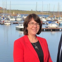 Lynn Mackinnon