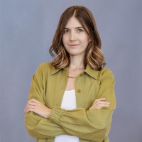 Alina B.