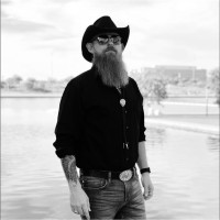 Dustin Holindrake