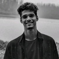 Ajay Ravi 🚀