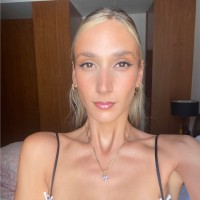 Andréa Valérie Cabeças