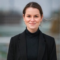 Laura Van Den Bergh