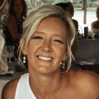 Amanda Becker