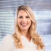 Sarah Kuderer, Mba