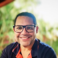 LUIS PEREZ