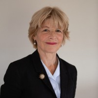 Sandy M Thomas