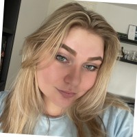 Mercedes - Auryana Van Breemen