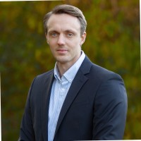 Dr. Lukas Mengis