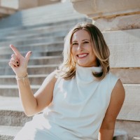 Maggie Landers