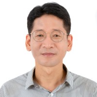Jinsoo Lee