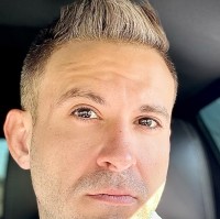 Adam DeVault