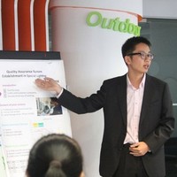Yinjie Yang