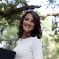 Sarah Holt