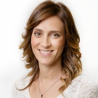 Simona B.