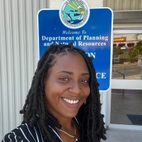 Anniesha T.