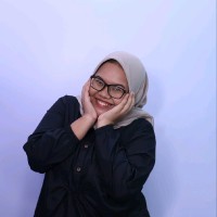 Inggih Suryandini