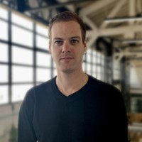 Florian Bouzou
