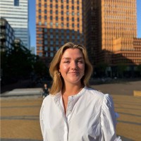 Suzanne Veen