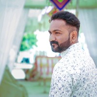 Dhiren Varia