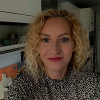 Claudia Slangen