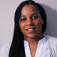 Shaina Earle