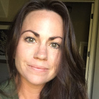 Laurie Dina