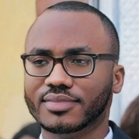 Yves Sl. Descartes Bagunda