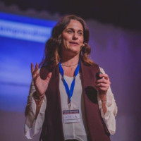 Adela De Mora Muñoz