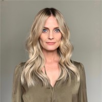 Leslie Derham