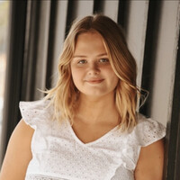 Elizabeth McGill