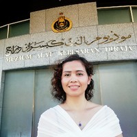 Therapist Vhia